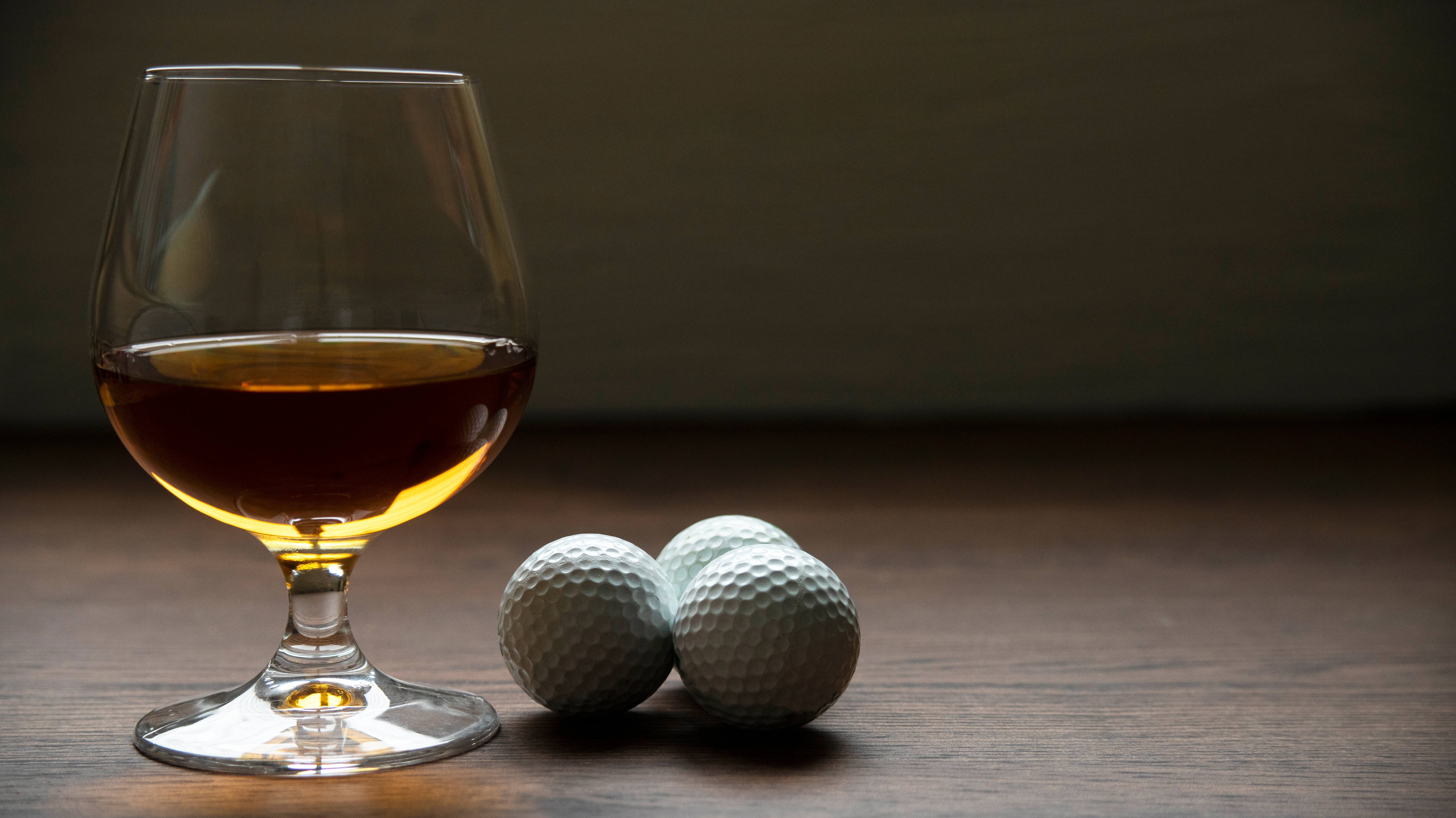 Golf bar
